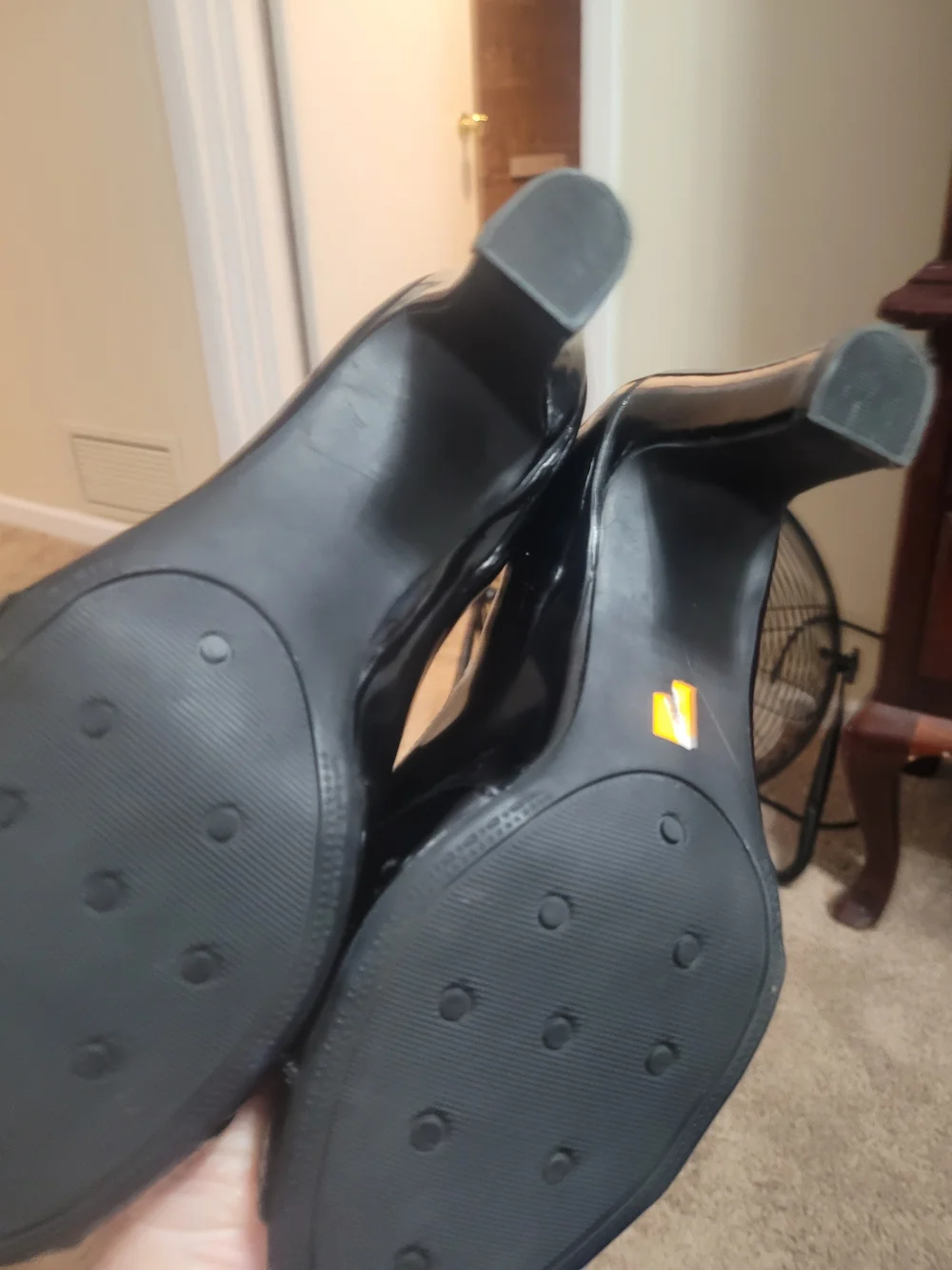 Life Stride Women's Black Peep-Toe Pumps